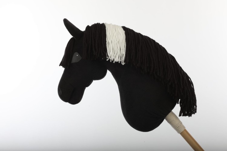 Hobby horse czarny A3 lewa.JPG