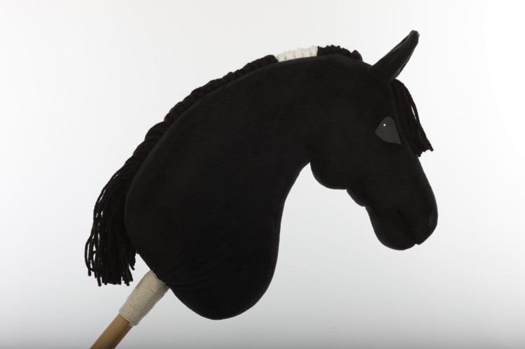 Hobby horse czarny A3 prawa.JPG